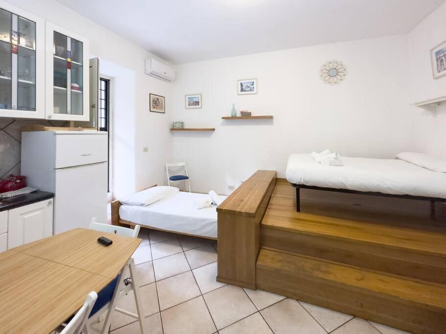 Studio, Metro+train To Fco * Roma